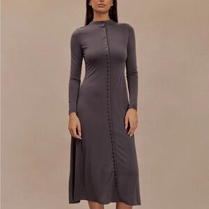 MESHKI Elegant Gray Long Sleeve Dress